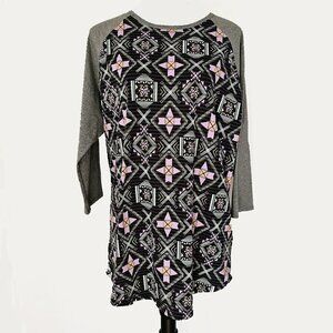 LuLa Roe long sleeve shirt